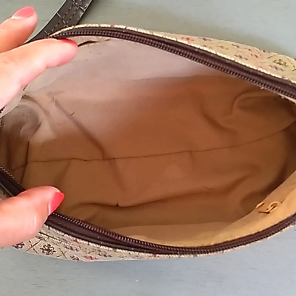 Cute Tan & Multicolor Hand/Shoulder Bag. - Picture 5 of 9